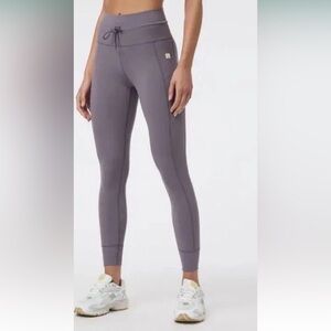 Vuori Daily Leggings-EUC!!